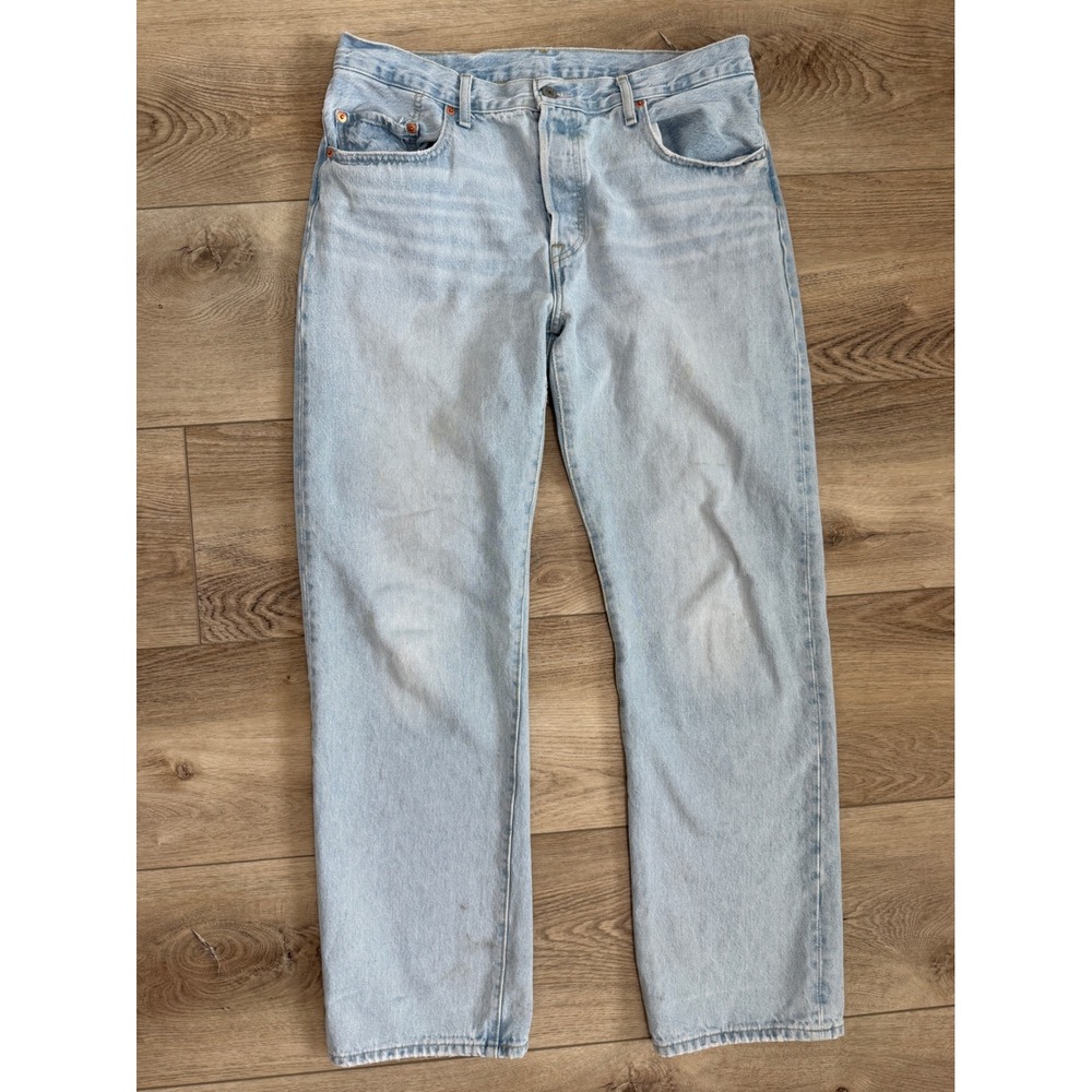 LEVI'S 31x32 Light Wash 501 Button Up Denim Jeans